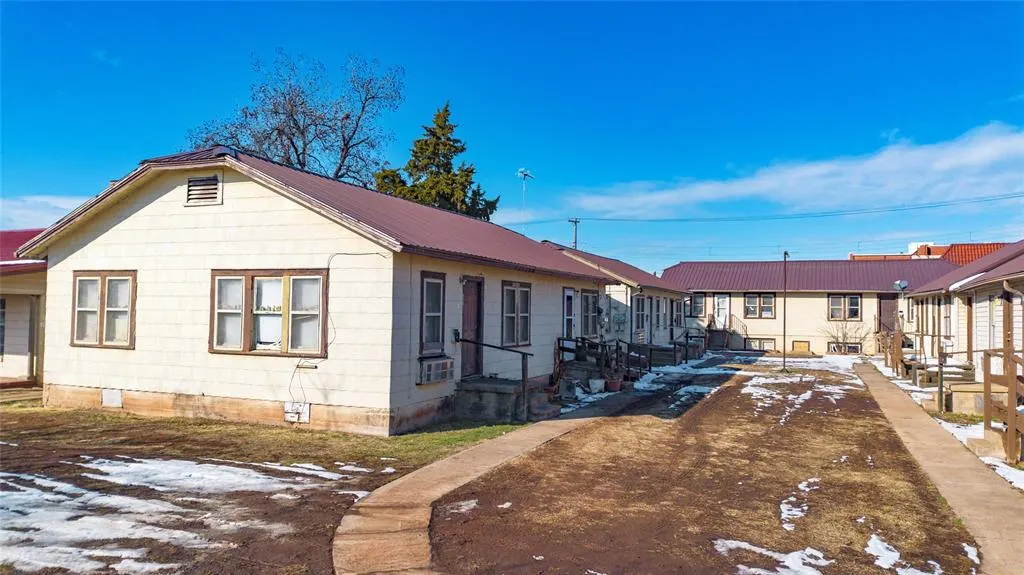 Photo 18 — 408 W Colorado Avenue, Chickasha, OK 73018
