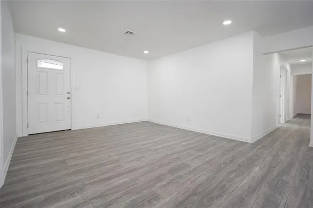 Photo 4 — 5949 NW 26th Street, Oklahoma City, OK 73127