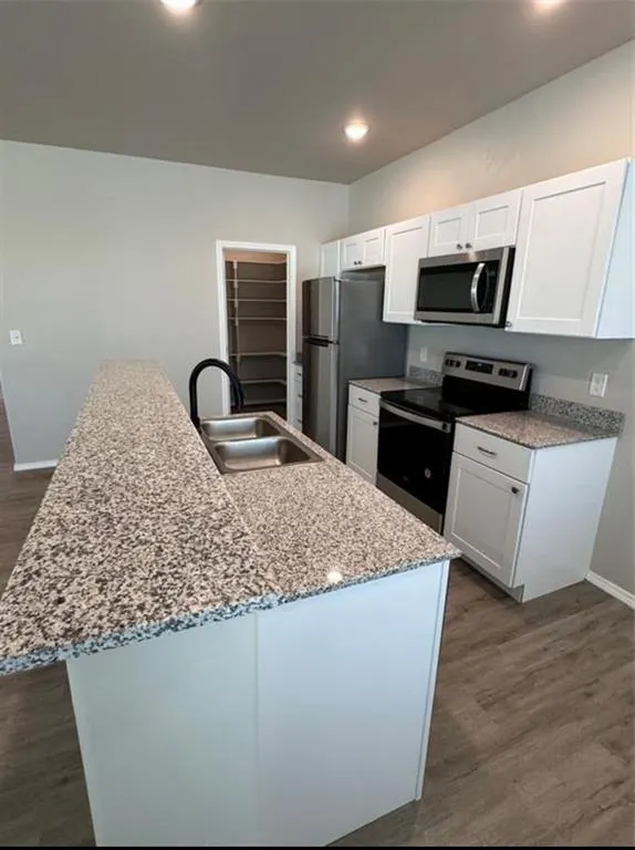 Photo 2 — 300 NW 122nd Street A, Oklahoma City, OK 73114