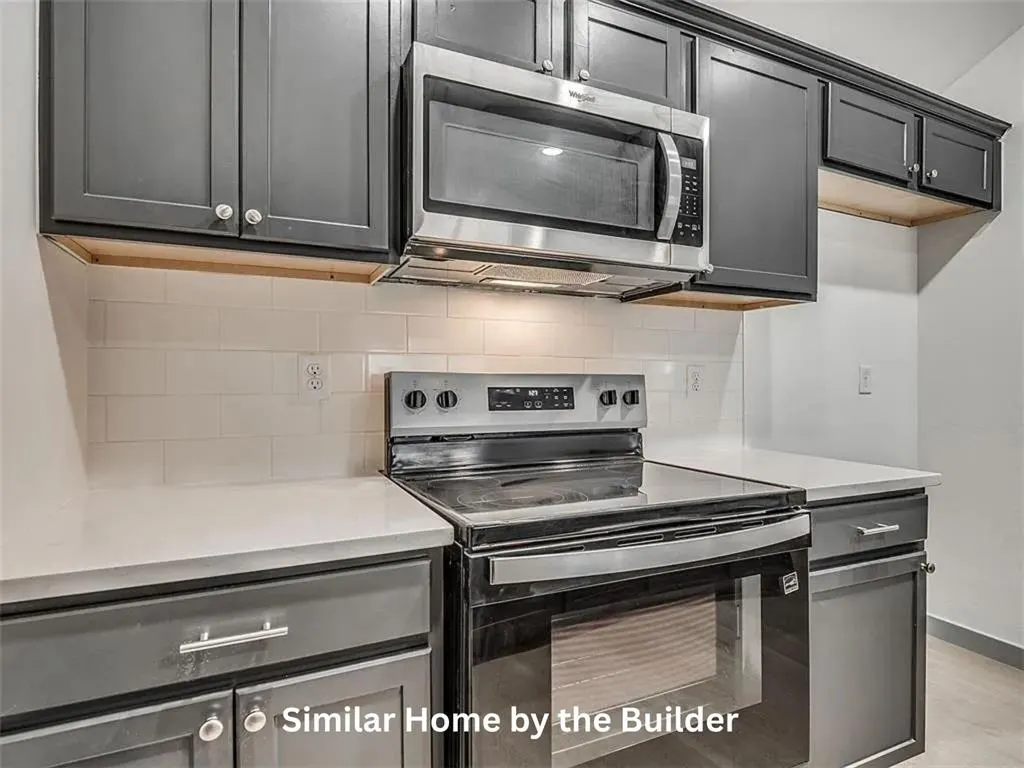 Photo 12 — 917 NW 87th Street, Oklahoma City, OK 73114