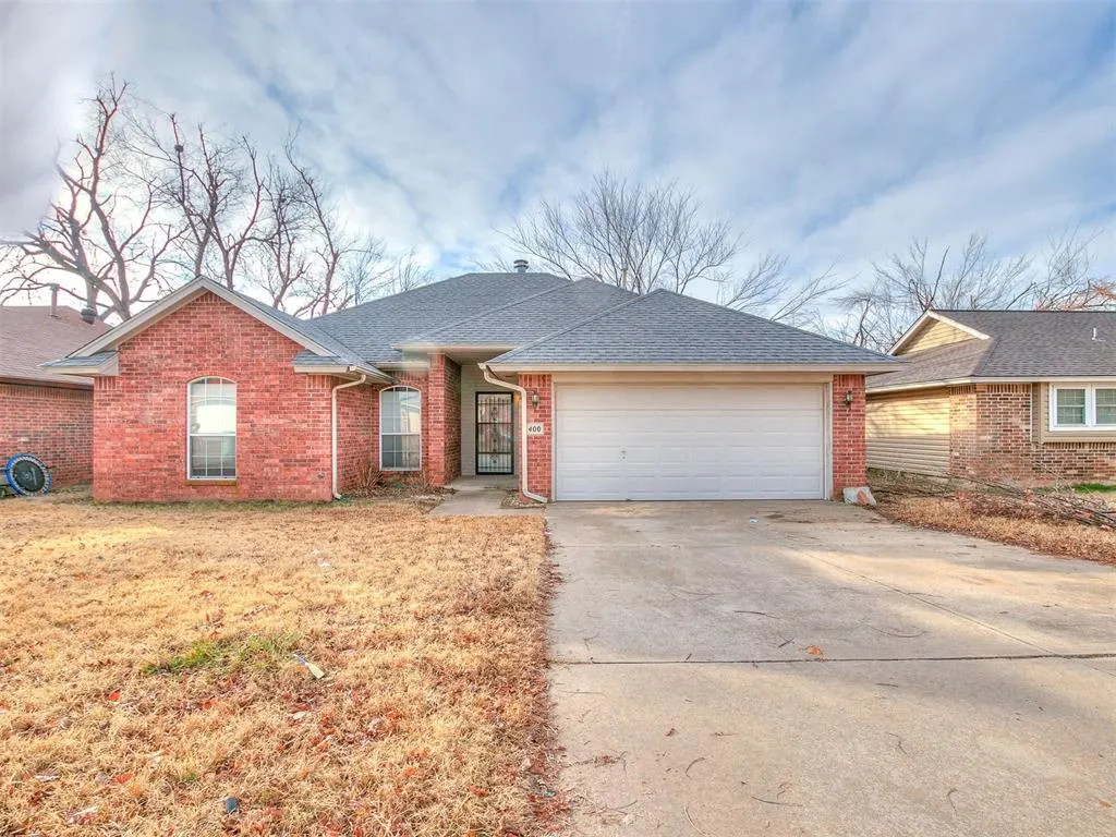 Front exterior — 400 W 10th Street, Edmond, OK 73003