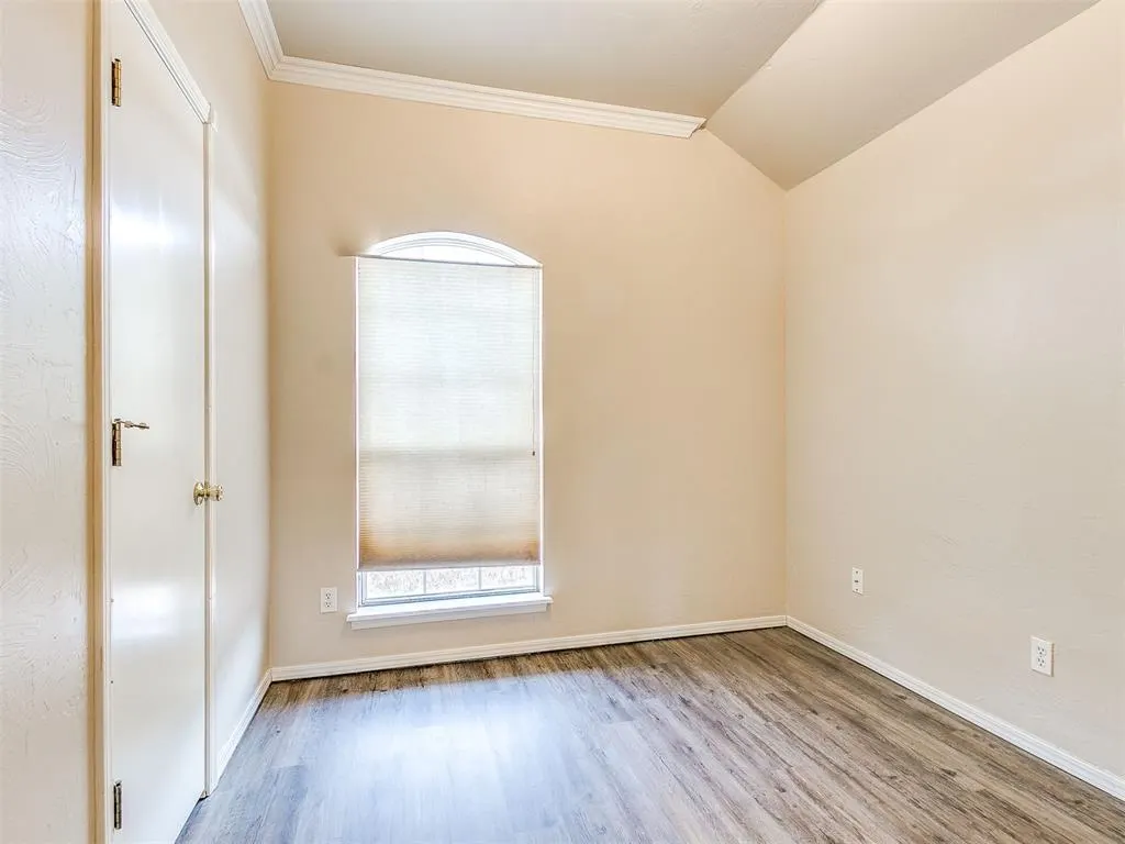 Photo 9 — 400 W 10th Street, Edmond, OK 73003