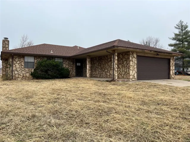 Photo 2 — 31162 Square Top Road, Anadarko, OK 73005