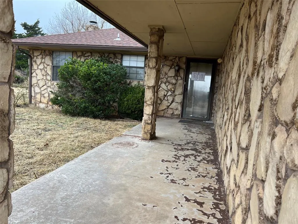 Photo 3 — 31162 Square Top Road, Anadarko, OK 73005