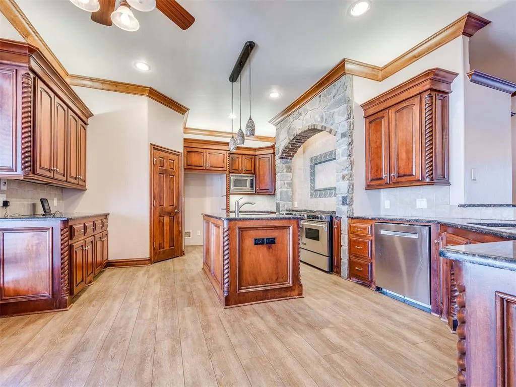 Photo 8 — 14400 S Blackwelder Avenue, Oklahoma City, OK 73170