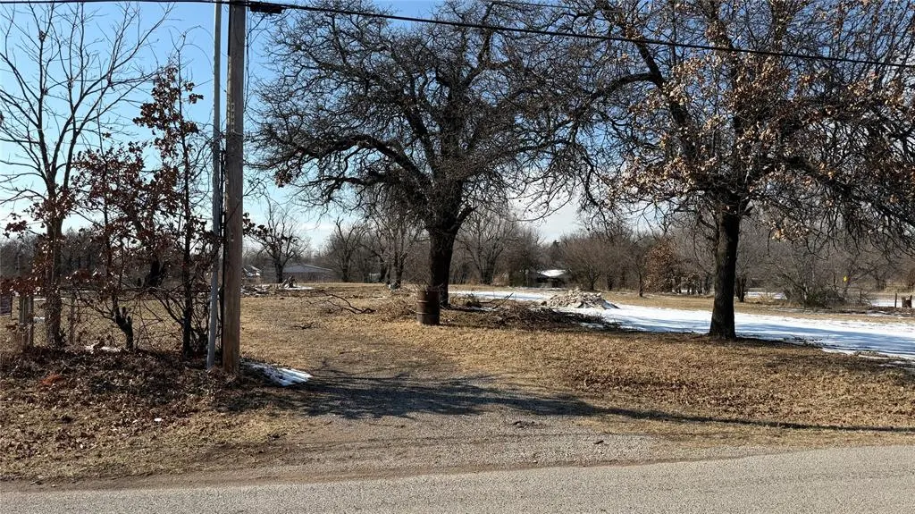 Photo 4 — 1915 N Avery Avenue, Nicoma Park, OK 73141