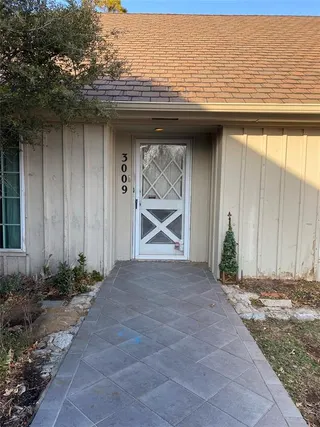 Sold home at 3009 Rock Ridge Place