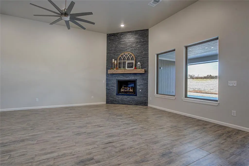 Photo 10 — 201 Meadowlark Lane, Blanchard, OK 73010