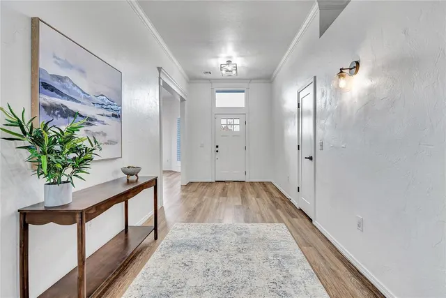 Photo 3 — 2416 Kingsley Lane, Oklahoma City, OK 73128