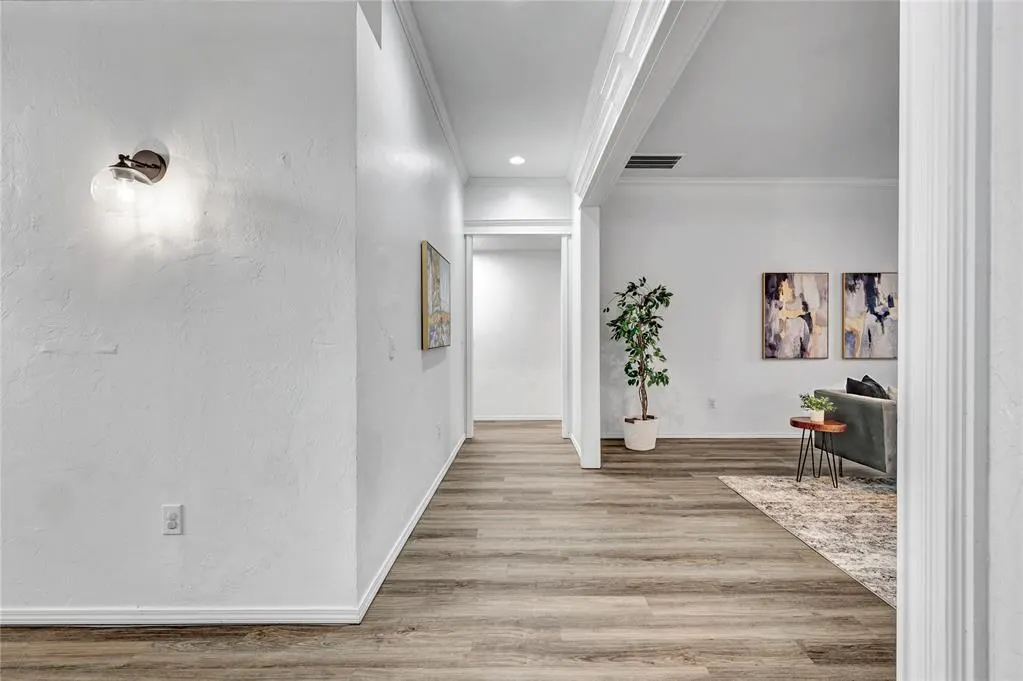 Photo 22 — 2416 Kingsley Lane, Oklahoma City, OK 73128