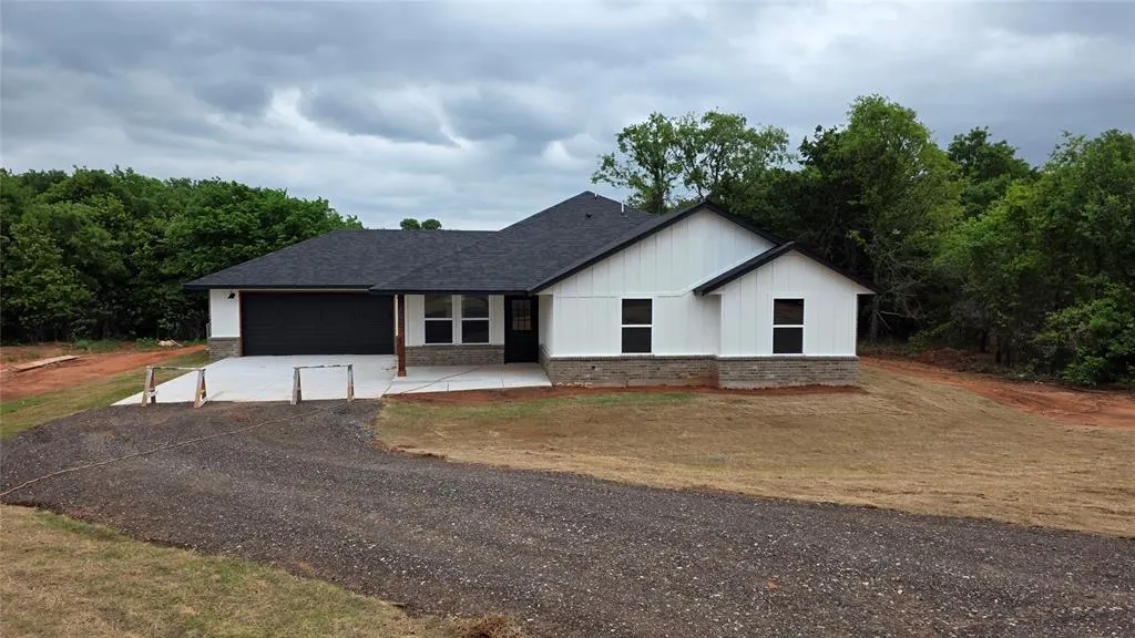 Front exterior — 2075 County St 2971, Blanchard, OK 73010