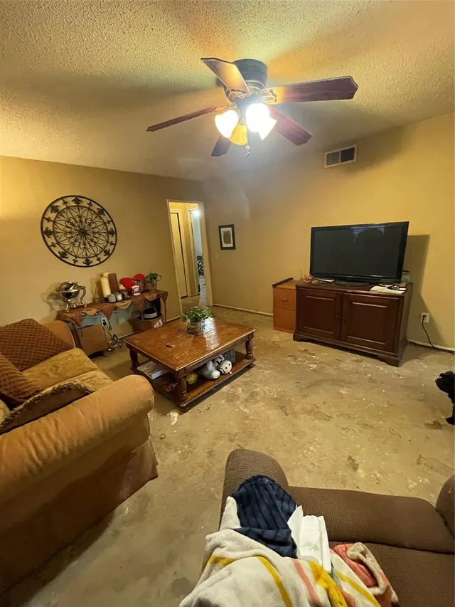 Photo 6 — 2617 N Adams Avenue, Oklahoma City, OK 73127