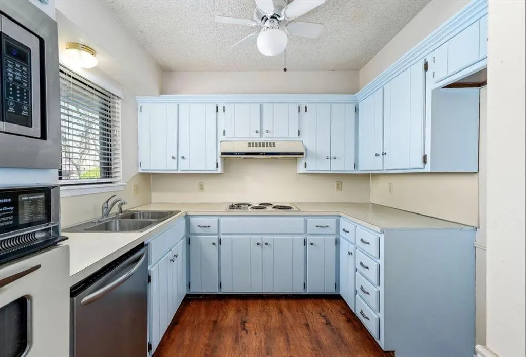 Photo 6 — 9322 Charwood Drive, Oklahoma City, OK 73139