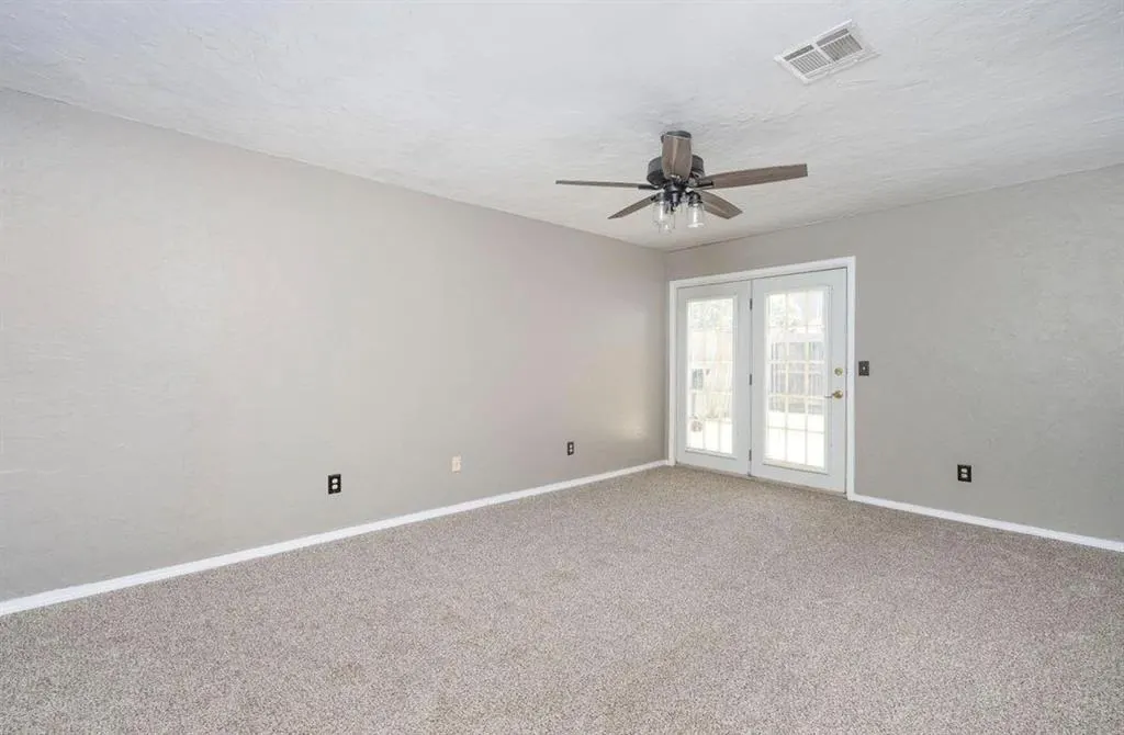 Photo 7 — 9322 Charwood Drive, Oklahoma City, OK 73139