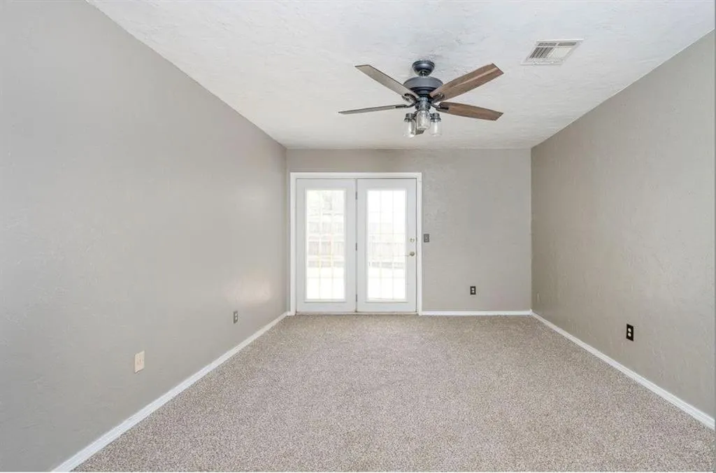 Photo 8 — 9322 Charwood Drive, Oklahoma City, OK 73139