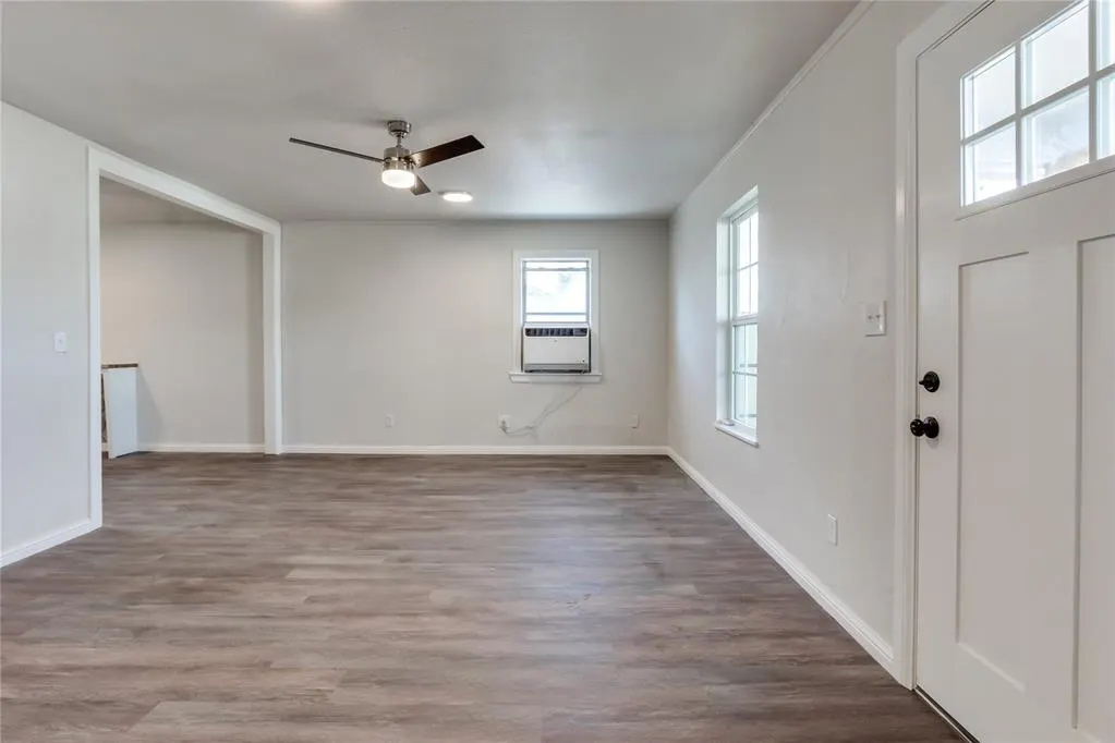 Photo 6 — 230 SE 50th Street, Oklahoma City, OK 73129