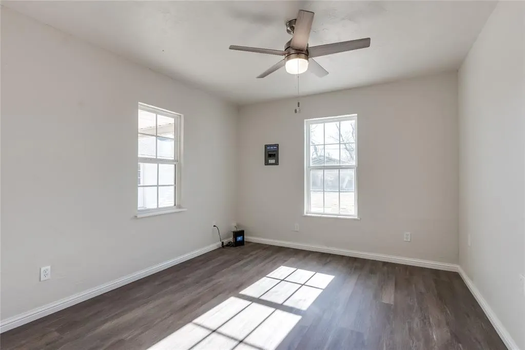 Photo 17 — 230 SE 50th Street, Oklahoma City, OK 73129
