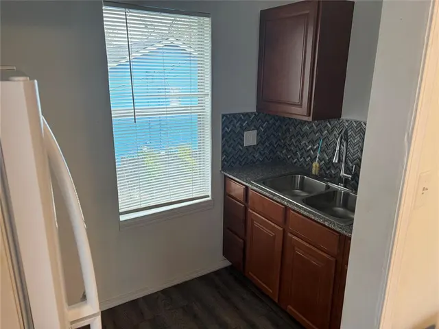 Photo 3 — 1840 NW 12th Street, Oklahoma City, OK 73106