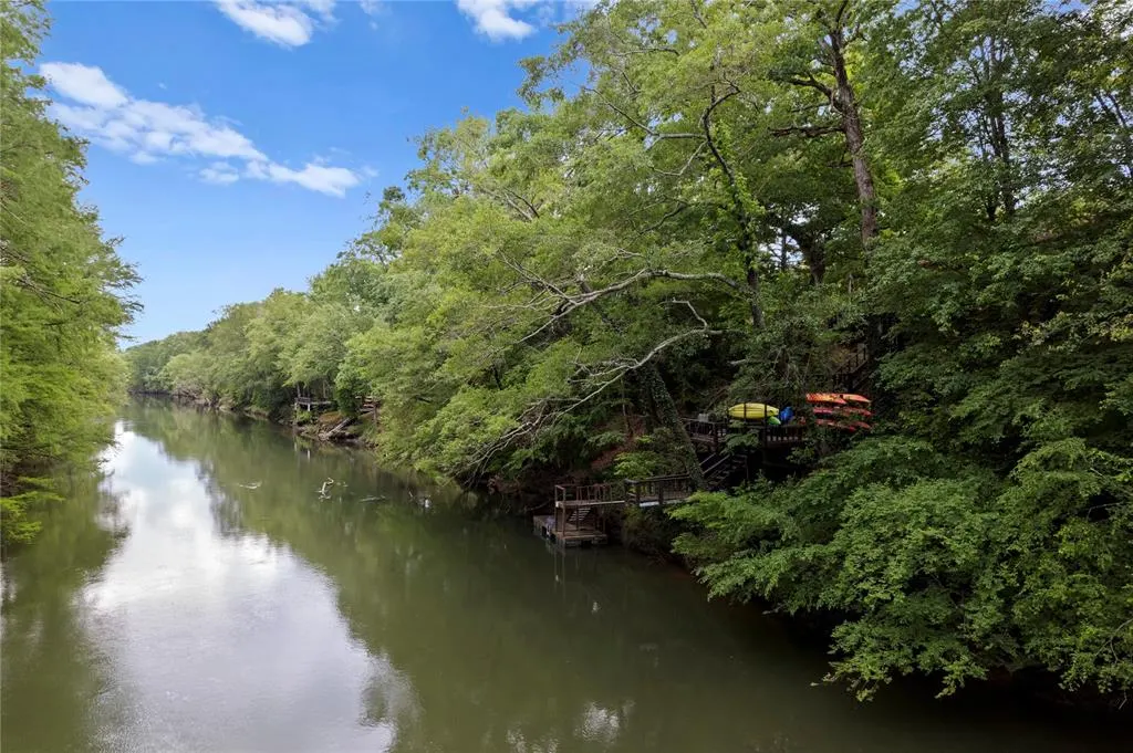Front exterior — 868 Red Fox Road, Broken Bow, OK 74728