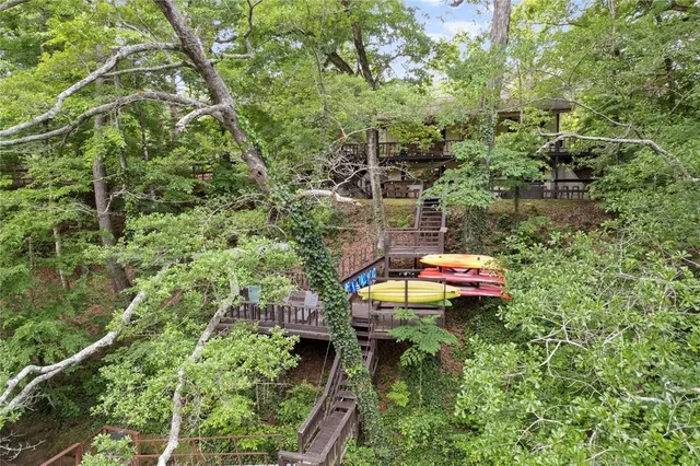 Photo 4 — 868 Red Fox Road, Broken Bow, OK 74728