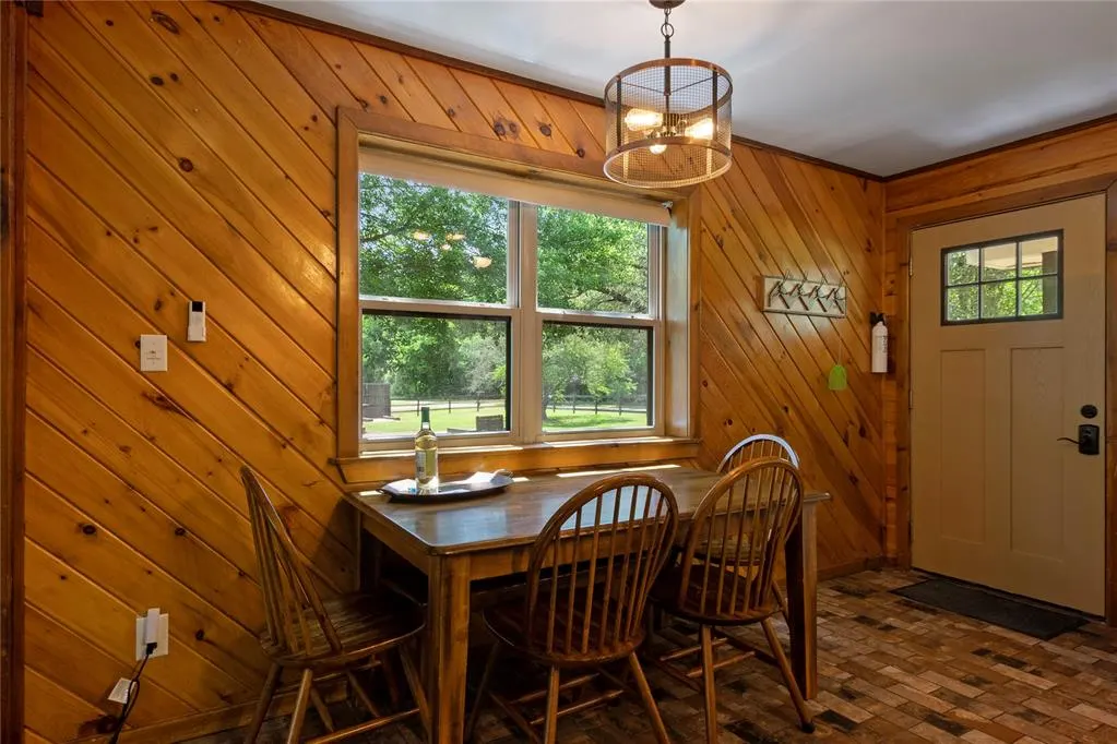 Photo 13 — 868 Red Fox Road, Broken Bow, OK 74728