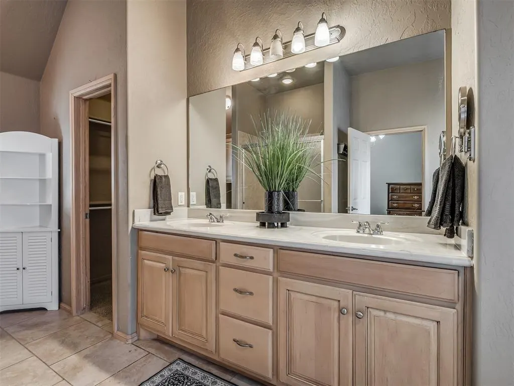 Photo 23 — 4921 NW 161st Street, Edmond, OK 73013