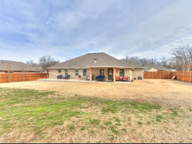 Photo 8 — 9571 Pastoral Drive, Guthrie, OK 73044