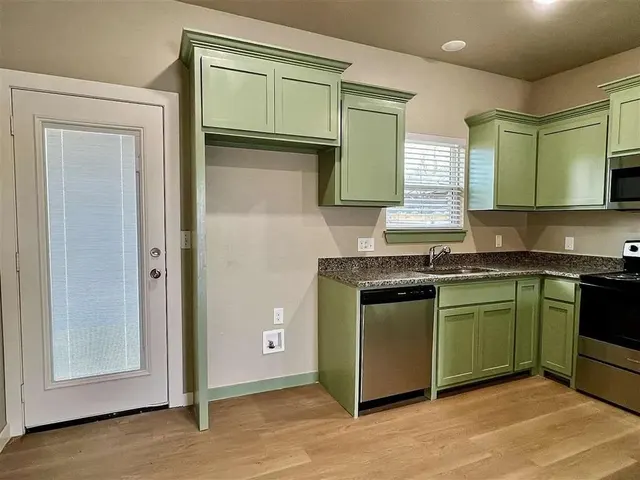 Front exterior — 208 E Oklahoma, Blackwell, OK 74631