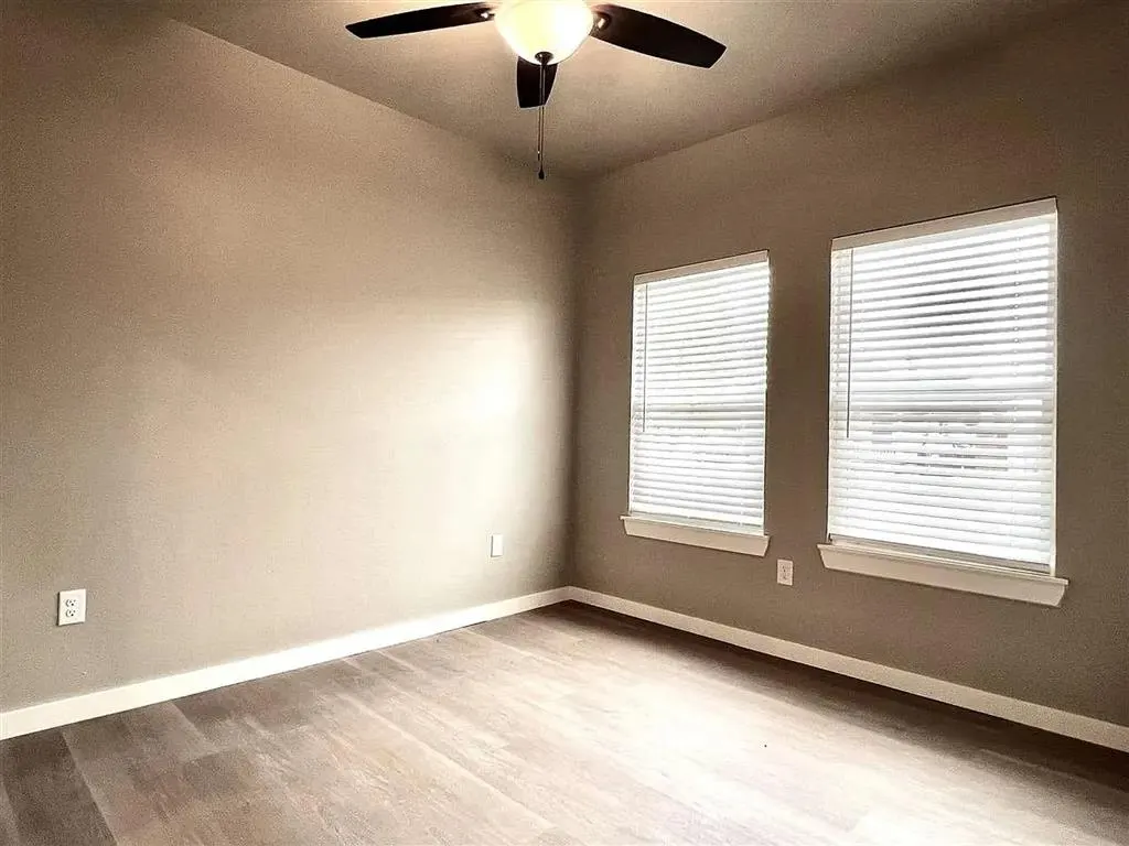 Photo 13 — 208 E Oklahoma, Blackwell, OK 74631