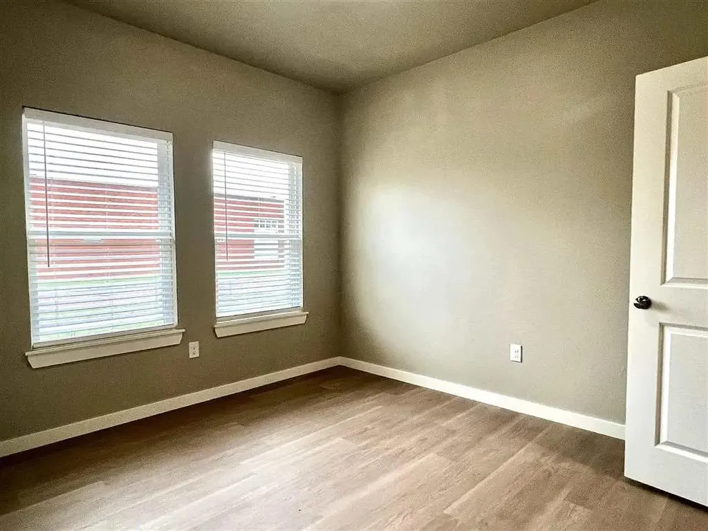 Photo 16 — 208 E Oklahoma, Blackwell, OK 74631