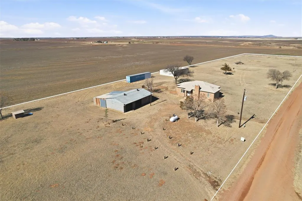 Photo 33 — 16127 S County Road 211, Headrick, OK 73549