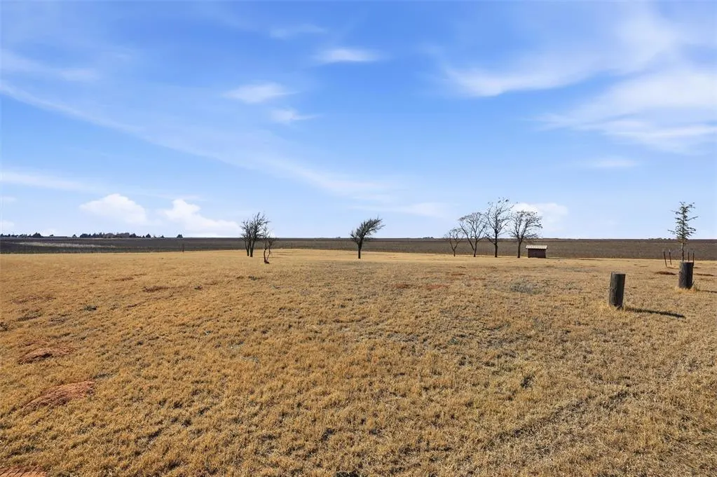 Photo 34 — 16127 S County Road 211, Headrick, OK 73549