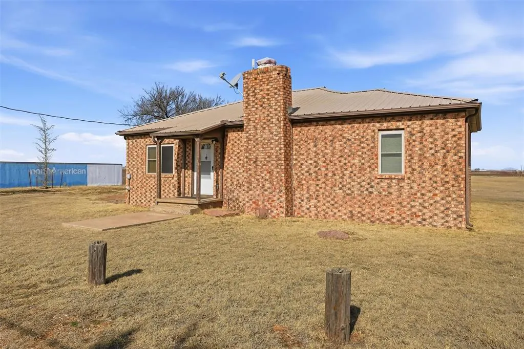 Photo 35 — 16127 S County Road 211, Headrick, OK 73549