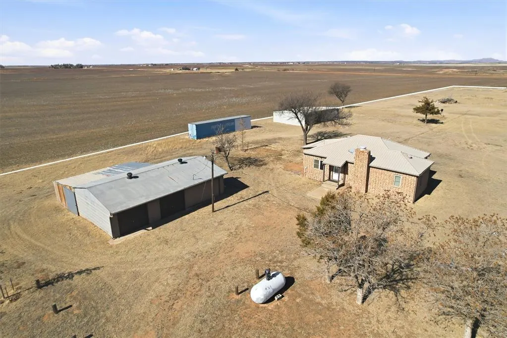 Photo 39 — 16127 S County Road 211, Headrick, OK 73549