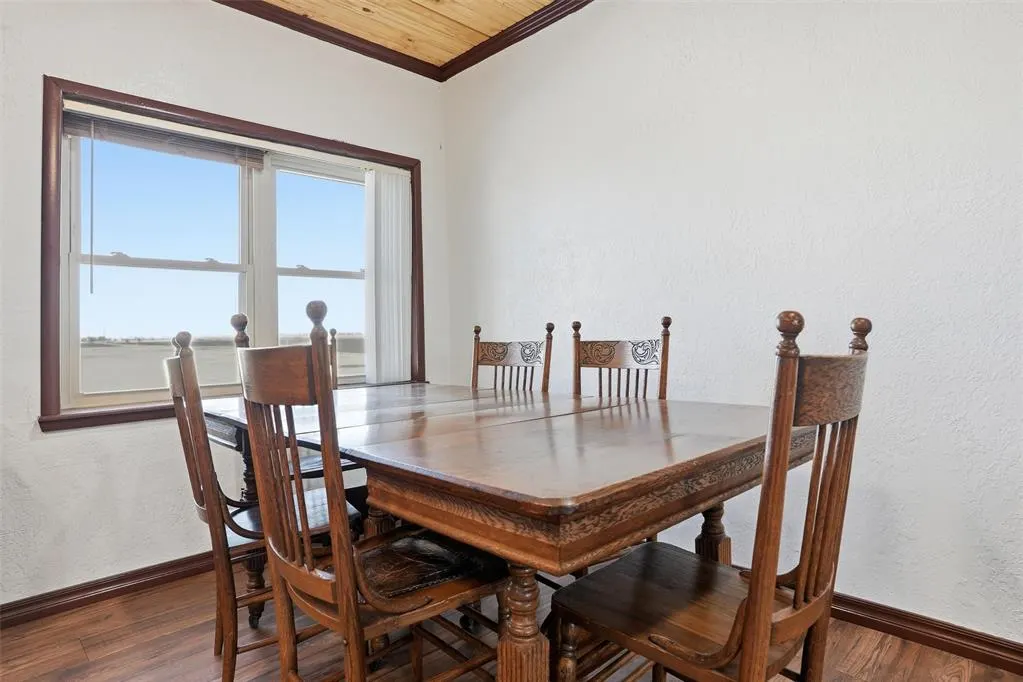 Photo 14 — 16127 S County Road 211, Headrick, OK 73549