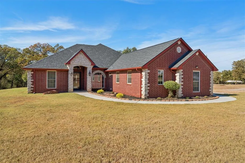 Photo 2 — 960964 S Hoot Owl Lane, Wellston, OK 74881
