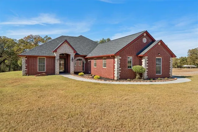 Photo 2 — 960964 S Hoot Owl Lane, Wellston, OK 74881