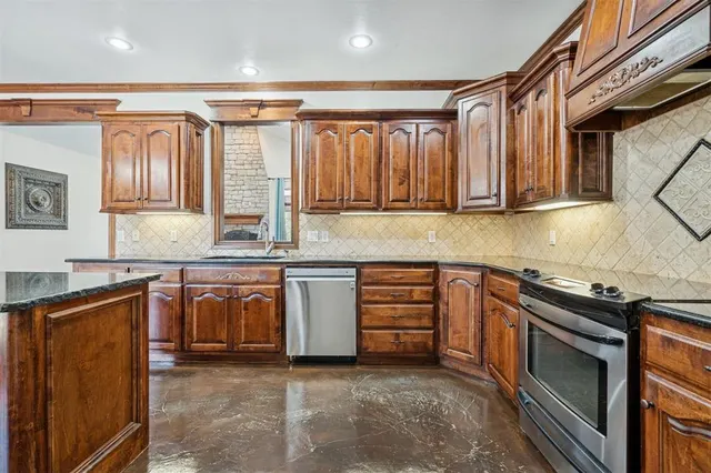 Photo 8 — 960964 S Hoot Owl Lane, Wellston, OK 74881