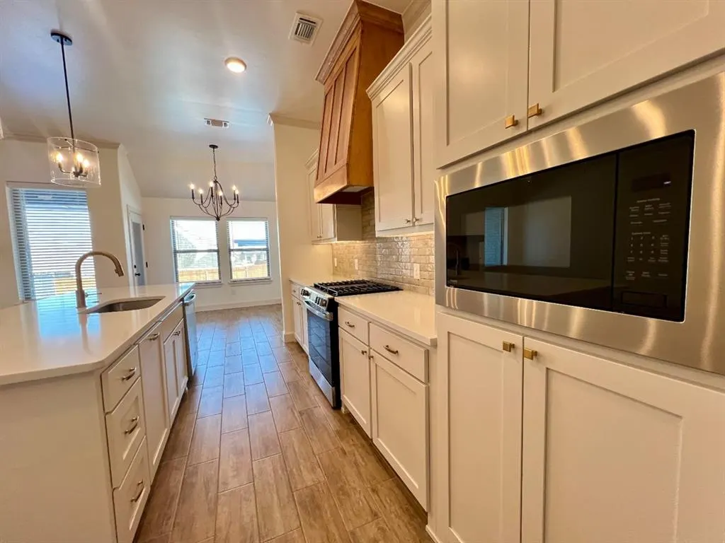 Photo 5 — 9333 SW 42nd Street, Oklahoma City, OK 73179