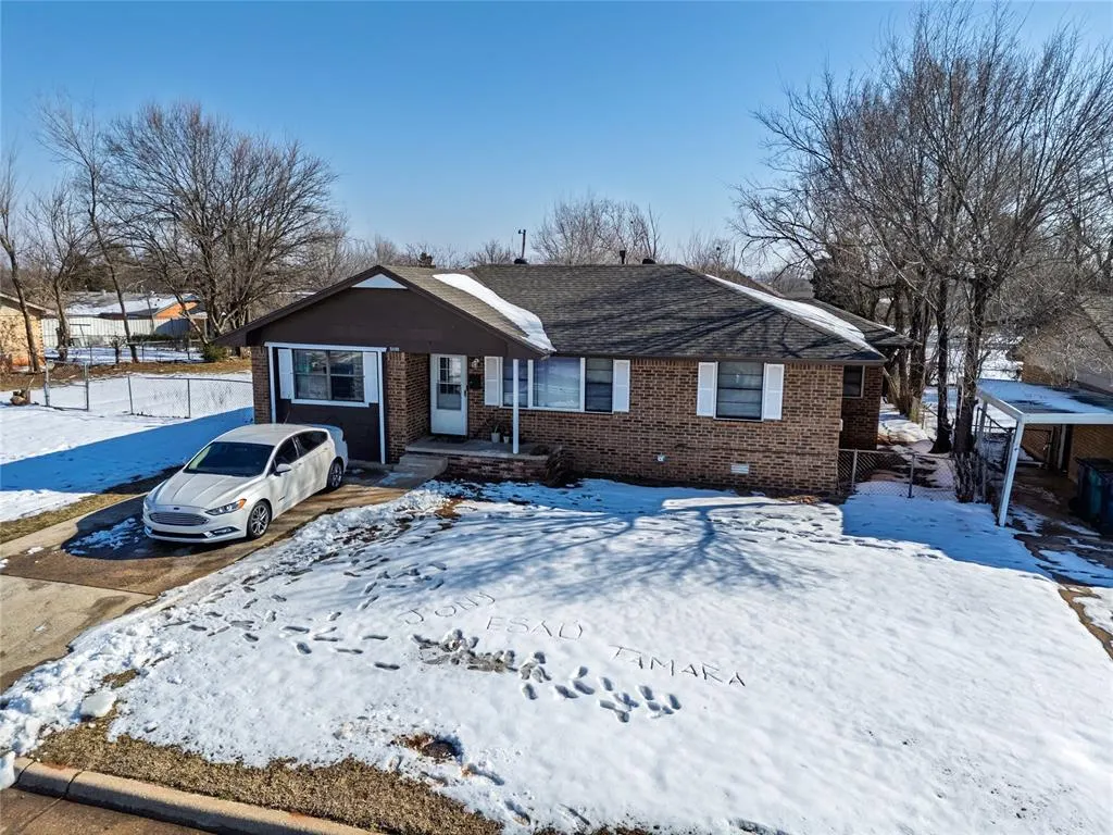 Photo 2 — 5100 S Karen Drive, Oklahoma City, OK 73135