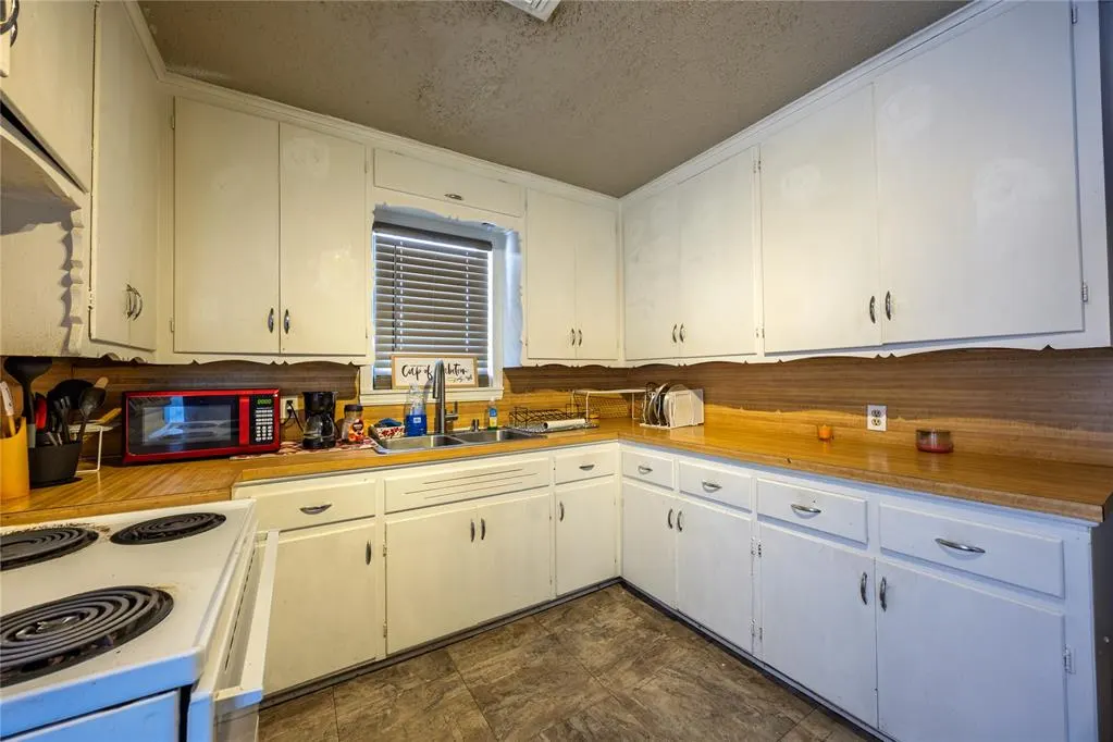 Photo 11 — 5100 S Karen Drive, Oklahoma City, OK 73135