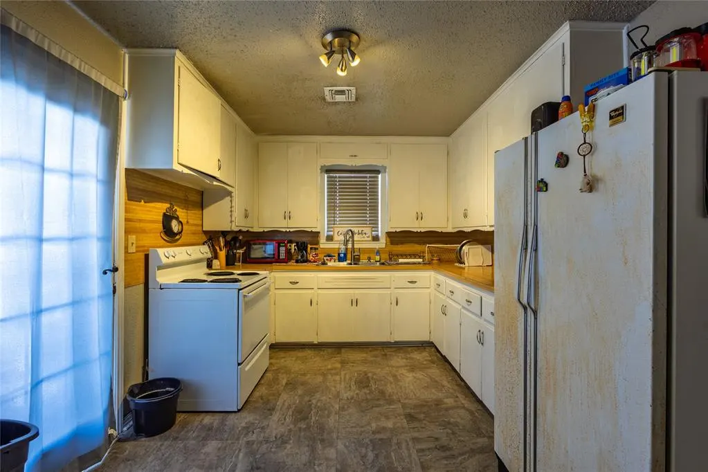 Photo 12 — 5100 S Karen Drive, Oklahoma City, OK 73135