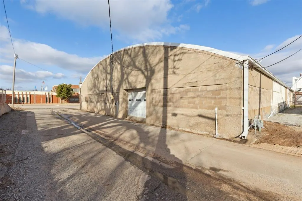 Photo 30 — 423 N 7th Street, Perry, OK 73077