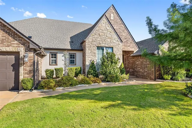 Photo 3 — 9117 SW 32nd Street, Oklahoma City, OK 73179