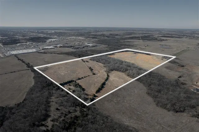 Photo 5 — 6011 N Kickapoo Street, Shawnee, OK 74804