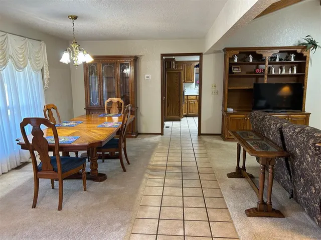 Photo 5 — 901 W Park Lane, Kingfisher, OK 73750