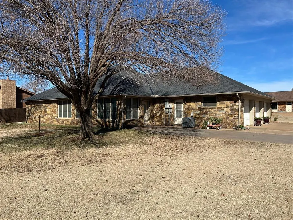 Photo 25 — 901 W Park Lane, Kingfisher, OK 73750