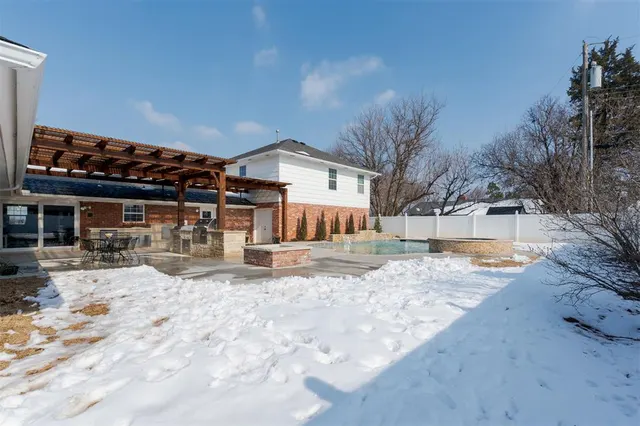 Photo 5 — 3247 Elmwood Avenue, Oklahoma City, OK 73116