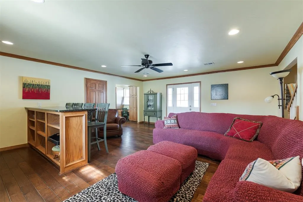 Photo 34 — 3247 Elmwood Avenue, Oklahoma City, OK 73116
