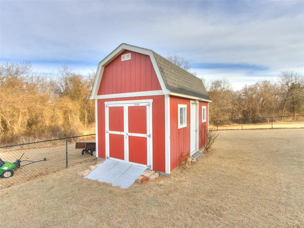 Photo 8 — 450 Hickory Hill Drive, Choctaw, OK 73020